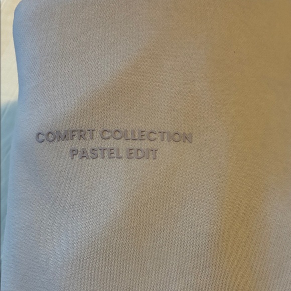 Comfy Collection Women's Pastel light blue hoodie! Worn once - Picture 3 of 3